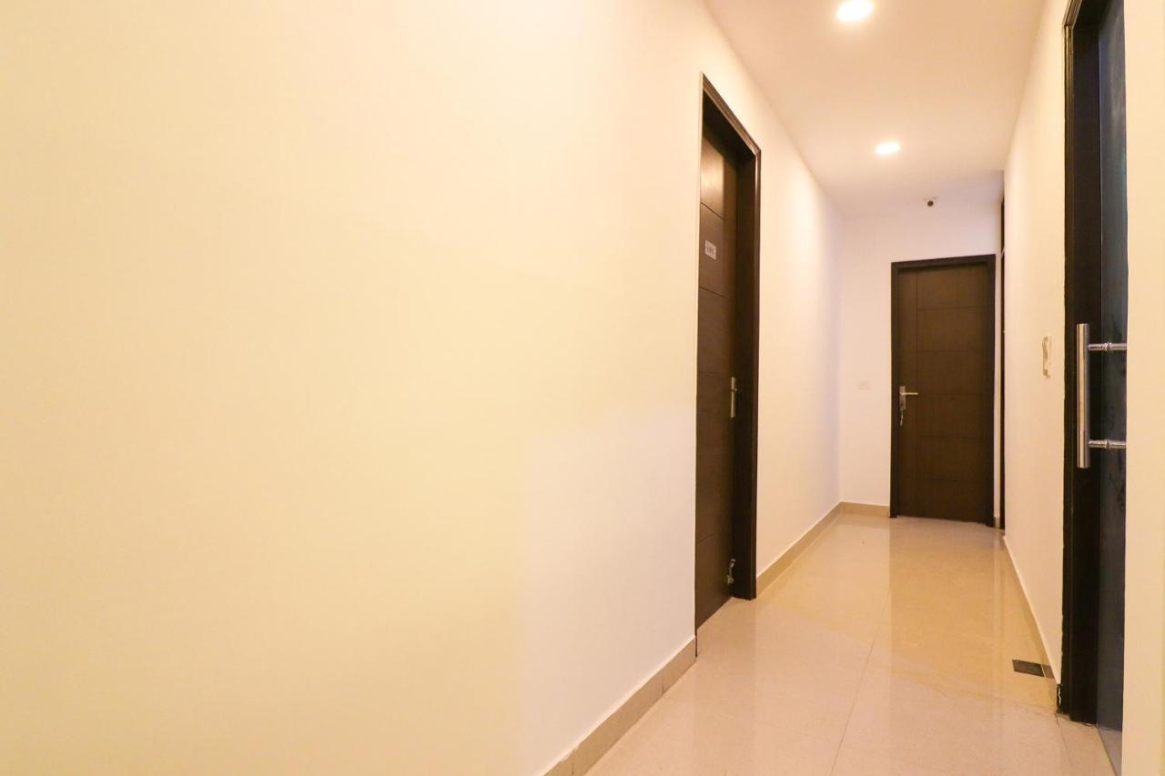 Oyo 63841 White Orchid Hotel Indraprast Exterior photo