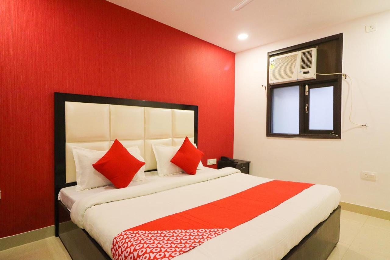Oyo 63841 White Orchid Hotel Indraprast Exterior photo
